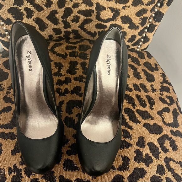 Sexy black heels - Picture 4 of 9